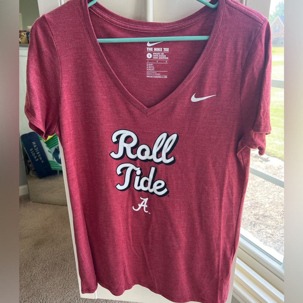 Nike Tee | Roll Tide | Women’s V-neck | Large